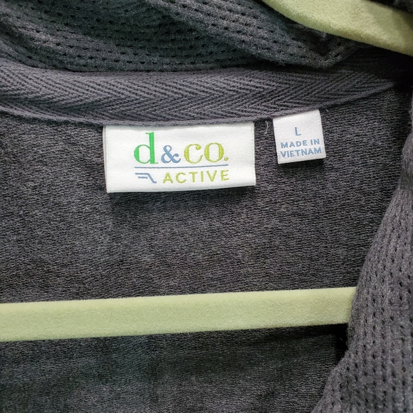 D & Co. Active Jacket Size Large - Picture 4 of 7